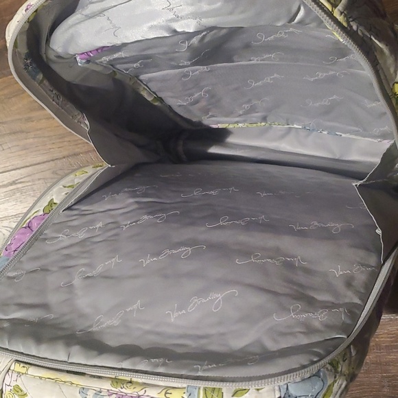 Vera Bradley backpack - Picture 4 of 5